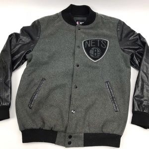 Brooklyn Nets Long Sleeve Jacket Spell Out BLACK M